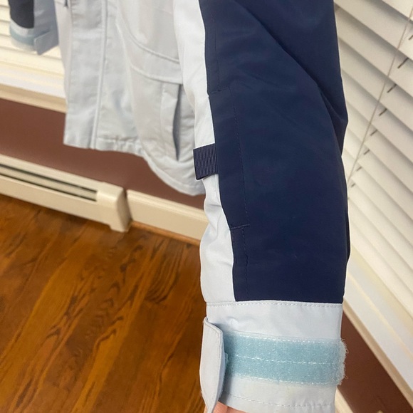 NWOT Burton Boys Covert 2L Jacket & Hat - Skiing | Snowboarding | Sledding - Picture 6 of 14